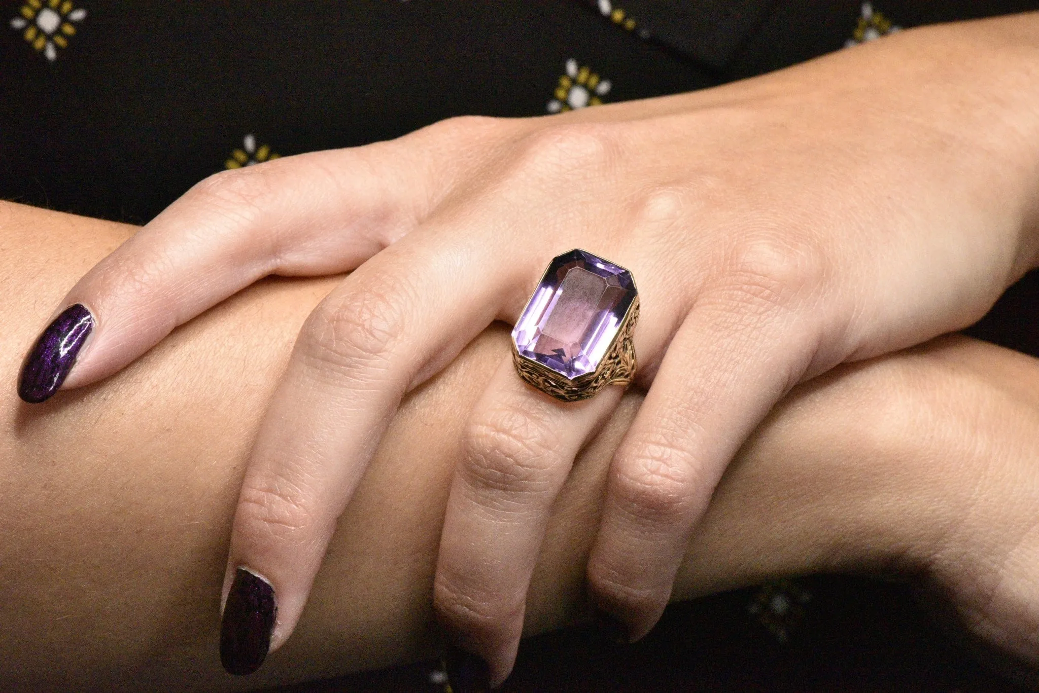 Art Nouveau 14.00 Carat Amethyst And 18 Karat Gold Cocktail Ring