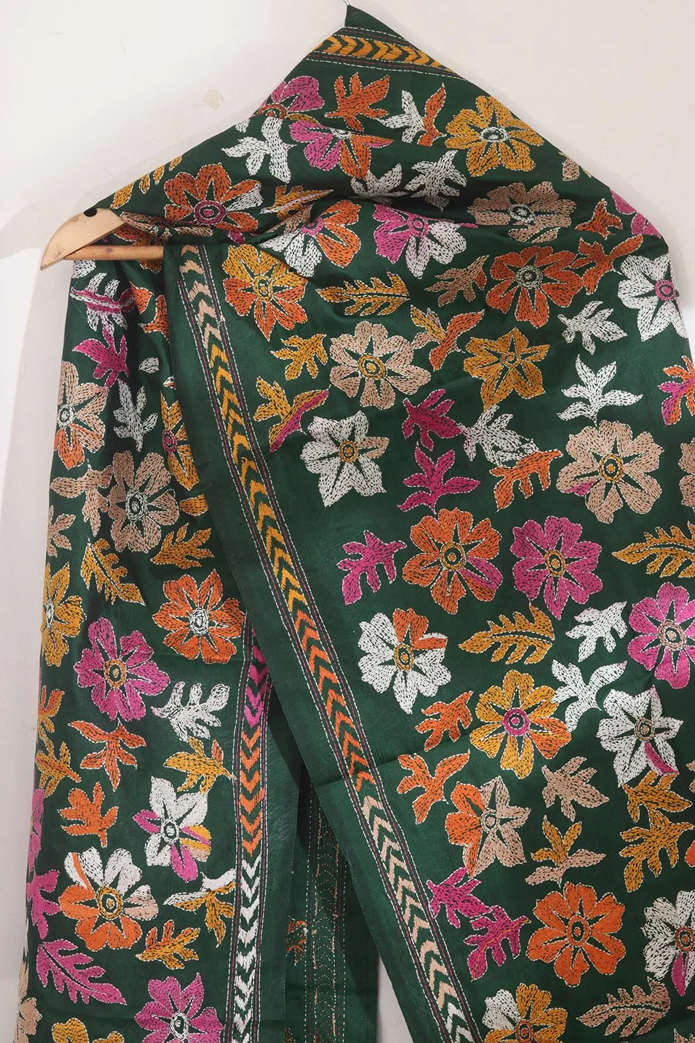 Exquisite Green Hand Embroidered Kantha Silk Stole: A Timeless Bangalore Beauty