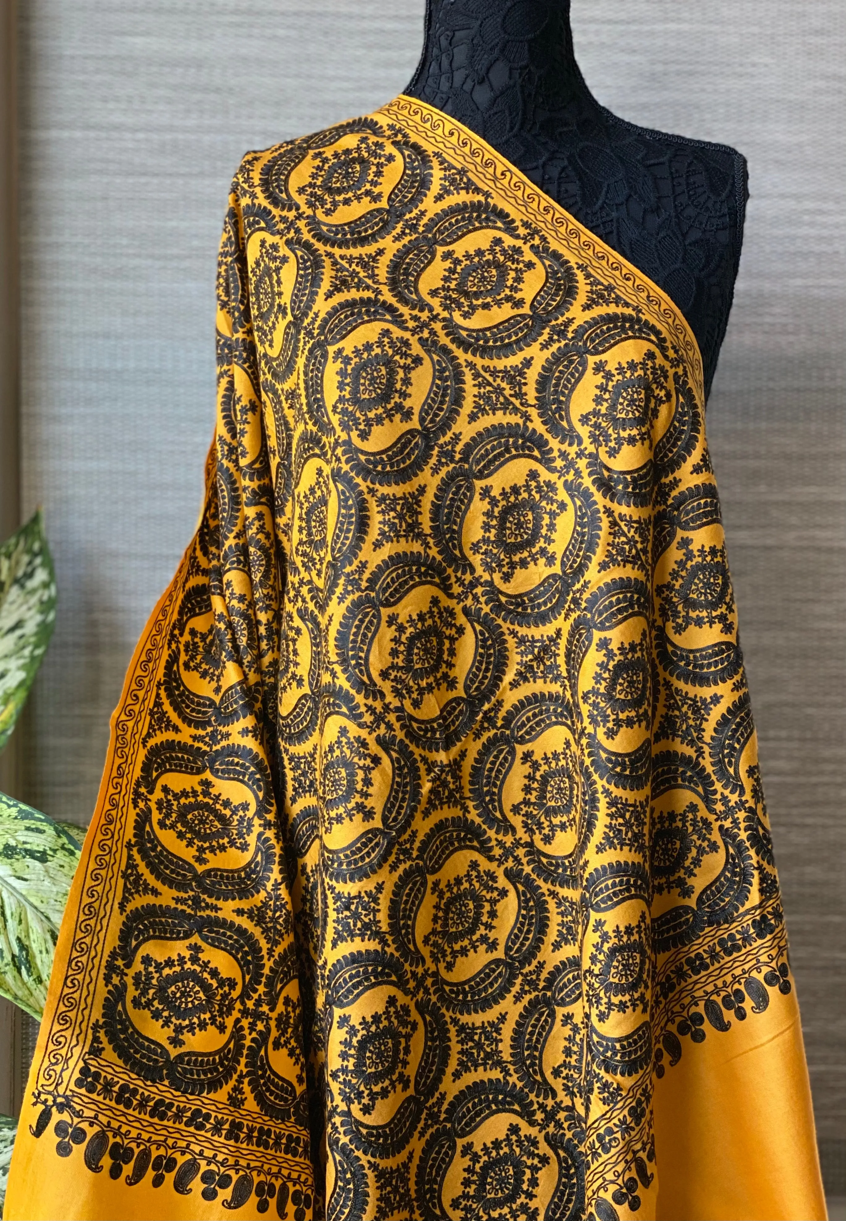 Kashmiri Pashmina Stole - Yellow Black Ari work