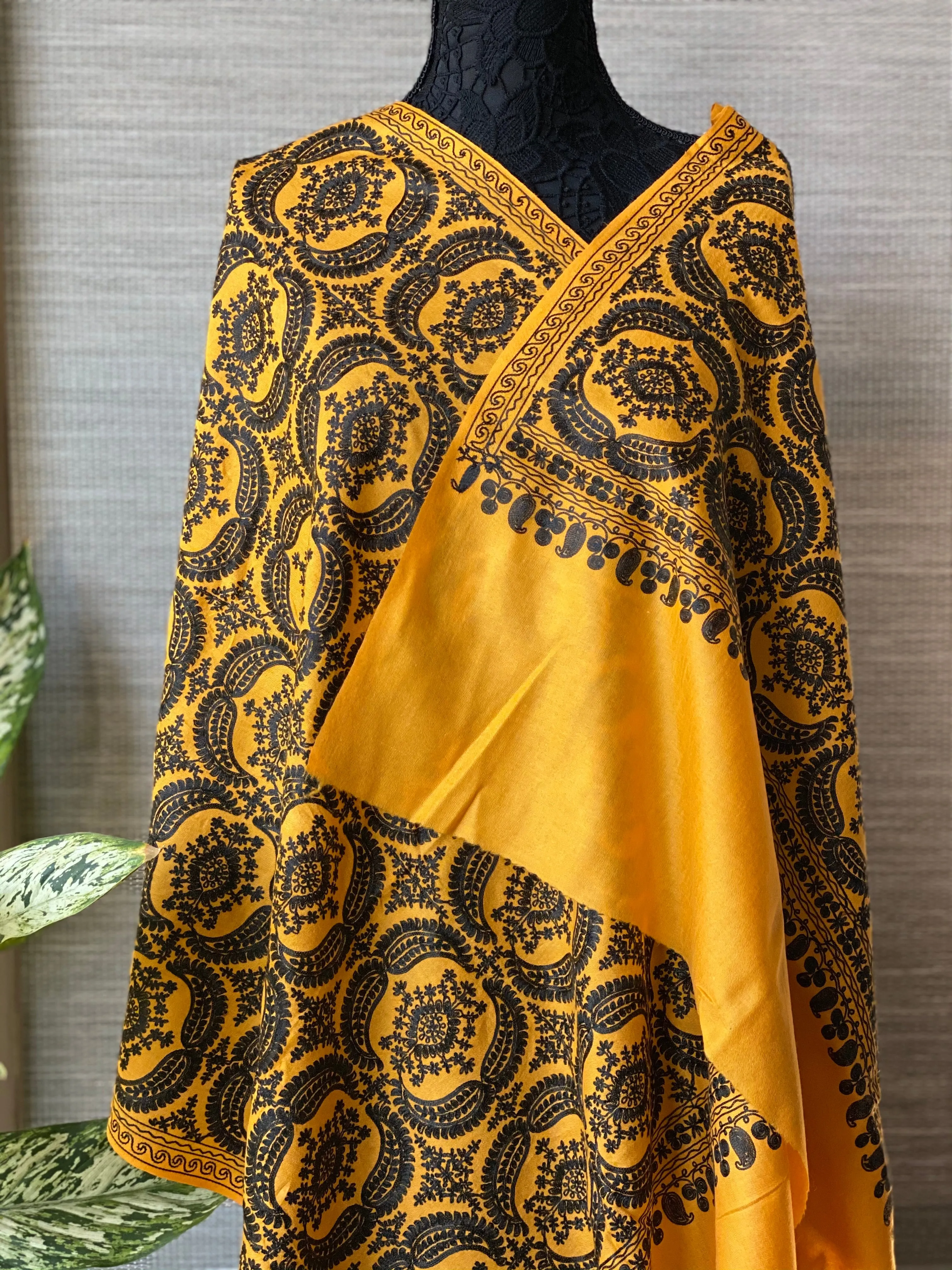 Kashmiri Pashmina Stole - Yellow Black Ari work