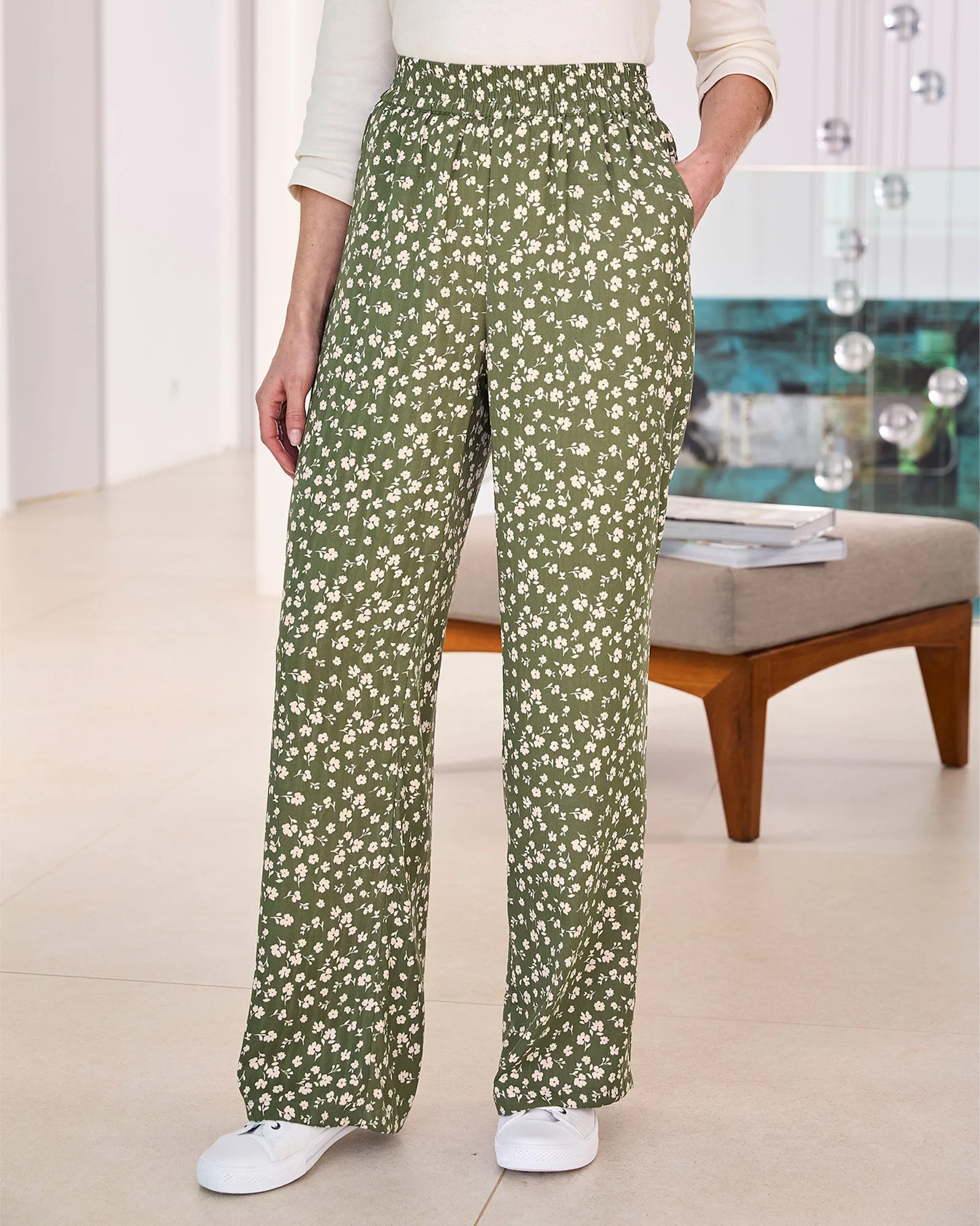 Printed Wide-Leg Trousers