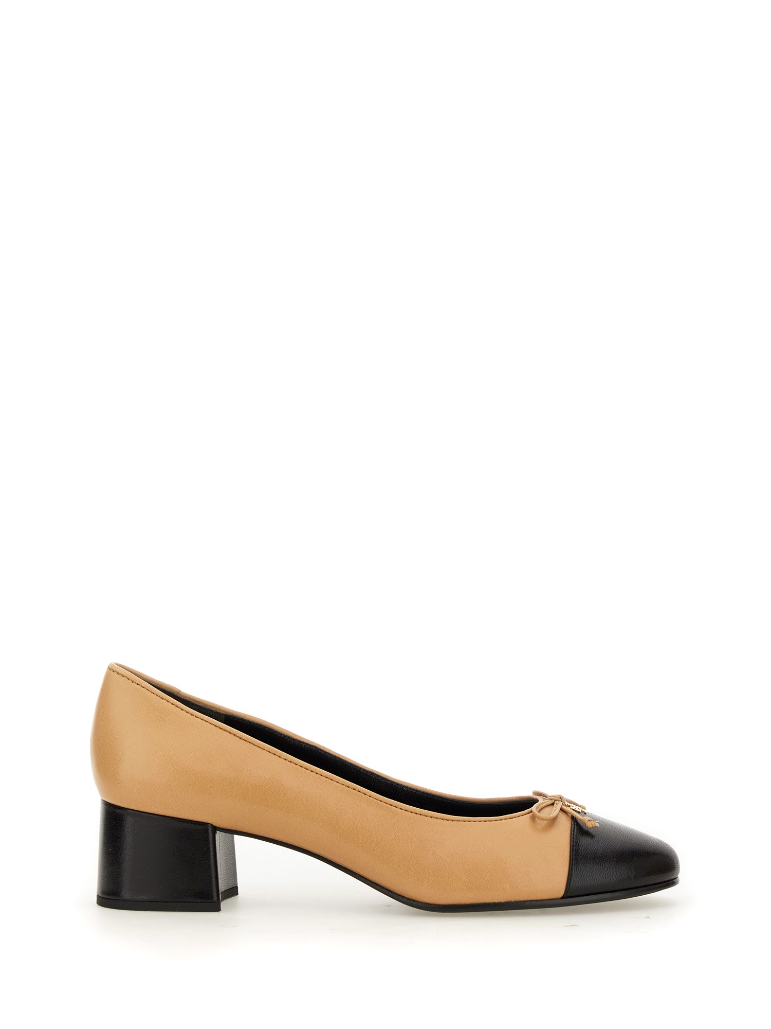 TORY BURCH    PUMPS WITH CONTRASTING TOE