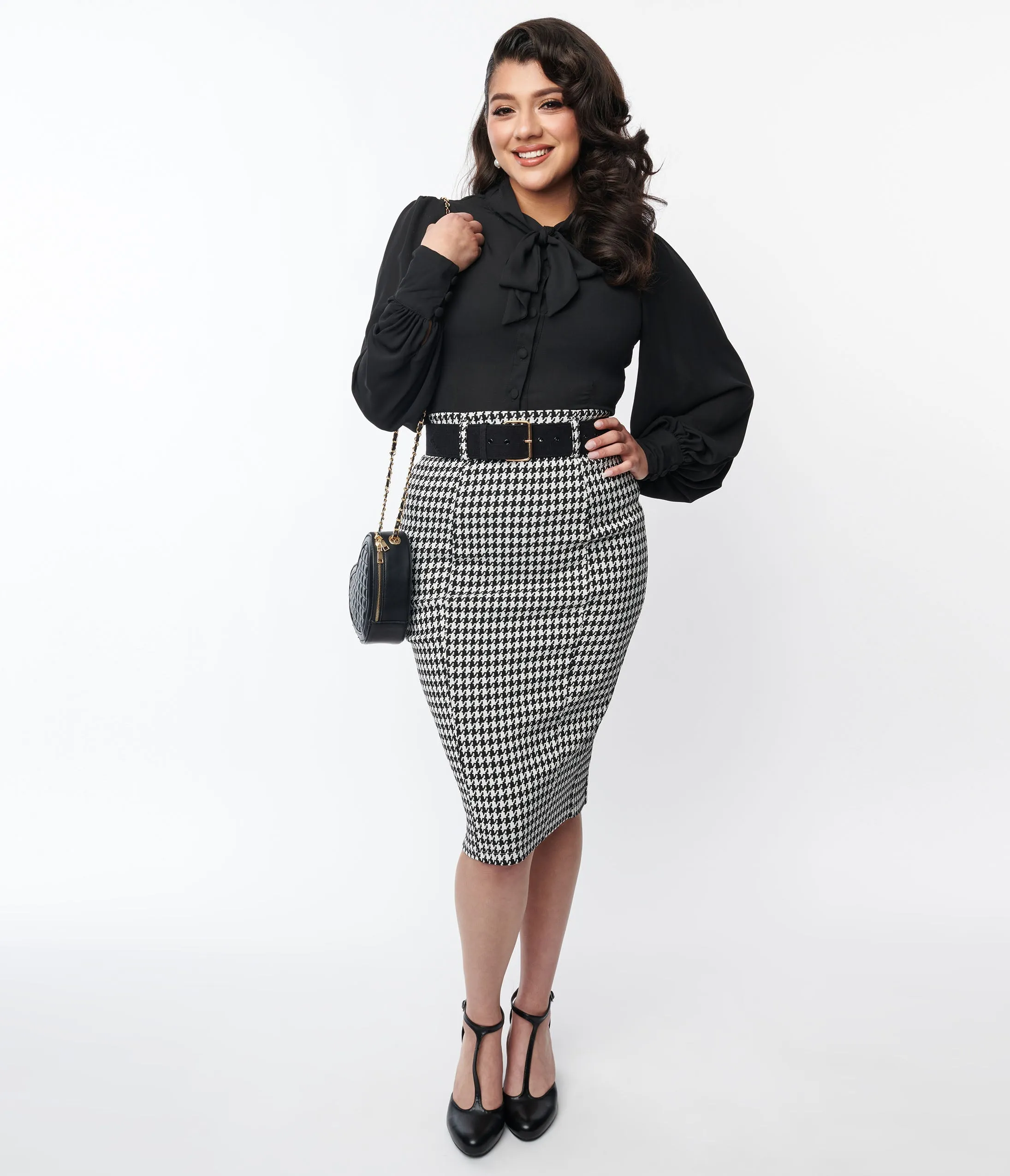 Unique Vintage Black & White Houndstooth Belted Pencil Skirt