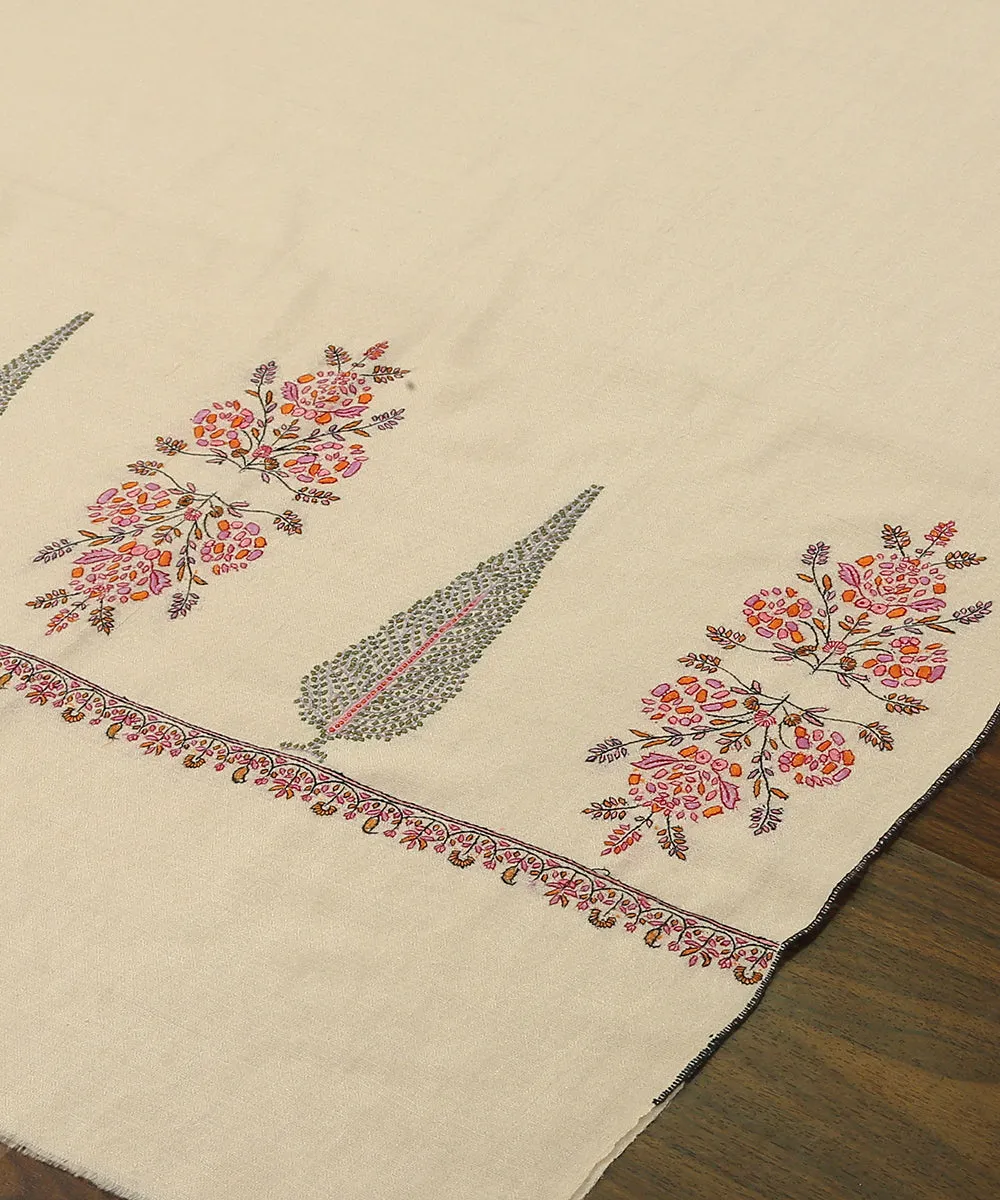 White Handwoven Pure Pashmina Stole with Gulabkari and Mughal Motif