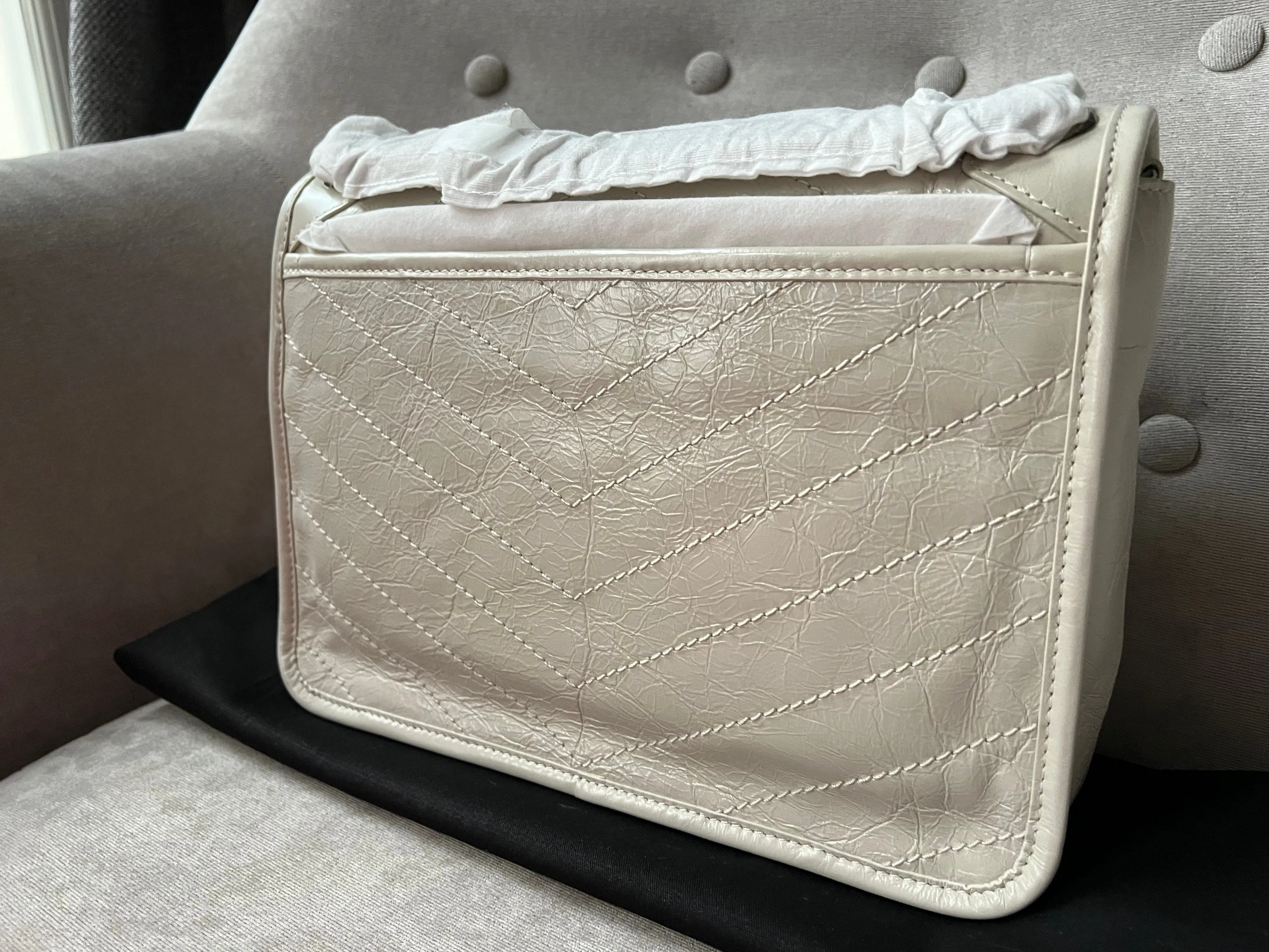 Yves Saint Laurent (YSL) Blanc Vintage Medium Niki Chain Bag